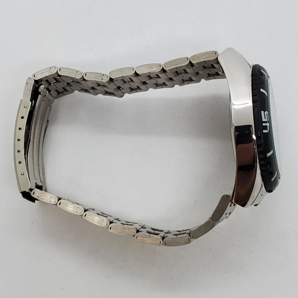 Men's Watch 41MM White Dial Black Bezel Gray Bracelet Band 8.5
